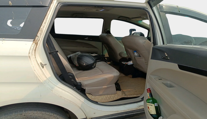 2019 Mahindra MARAZZO M2 8 STR, Diesel, Manual, 59,926 km, interior