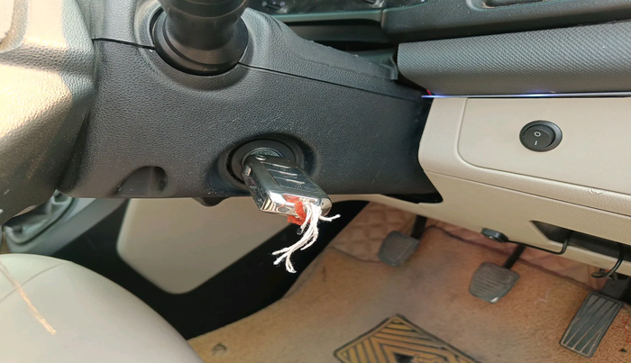 2019 Mahindra MARAZZO M2 8 STR, Diesel, Manual, 59,926 km, interior