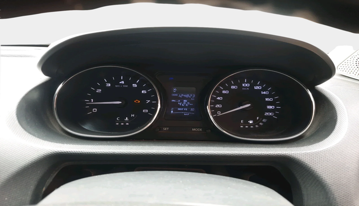 2018 Tata Tiago XZ PETROL, Petrol, Manual, 1,24,823 km, interior