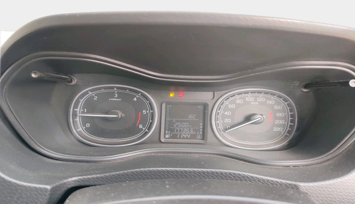 2017 Maruti Vitara Brezza ZDI PLUS, Diesel, Manual, 1,77,353 km, interior