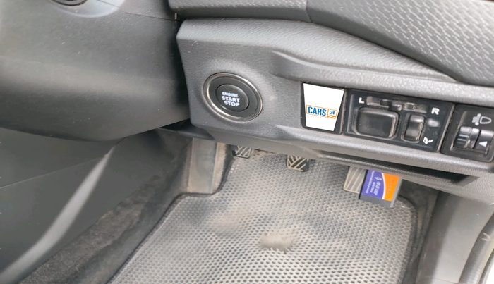 2017 Maruti Vitara Brezza ZDI PLUS, Diesel, Manual, 1,77,353 km, interior