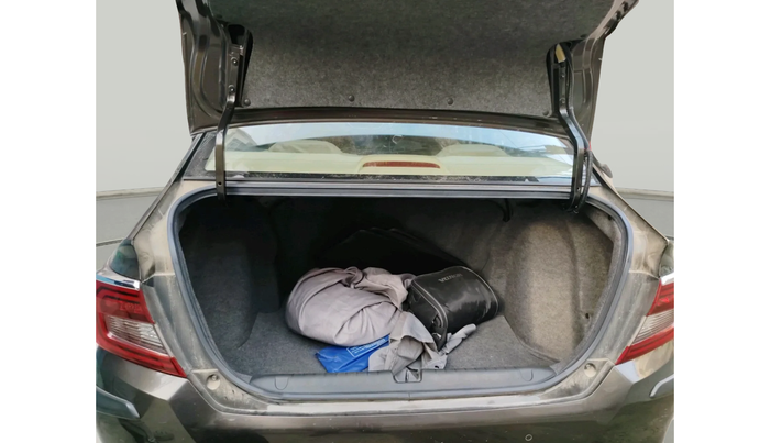 2023 Honda Amaze 1.2L I-VTEC VX, Petrol, Manual, 6,326 km, exterior