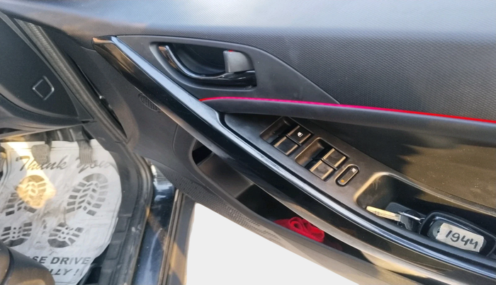 2022 Tata NEXON XZ PLUS PETROL DARK EDITION, Petrol, Manual, 37,445 km, interior