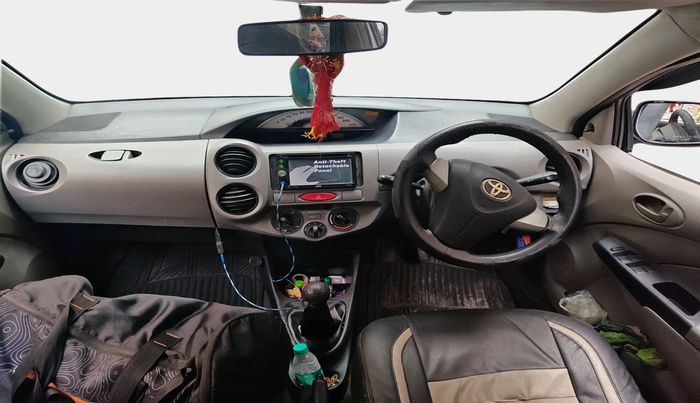 2011 Toyota Etios G SP, Petrol, Manual, 1,17,565 km, interior