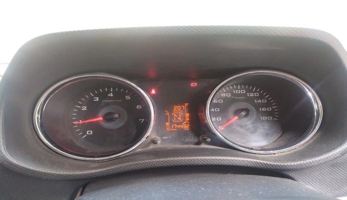 2018 Mahindra TUV300 T8, Diesel, Manual, 1,74,432 km, interior