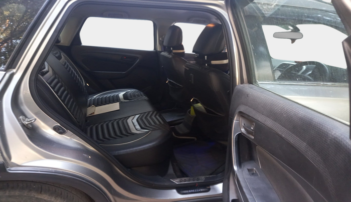 2018 Maruti Vitara Brezza VDI, Diesel, Manual, 38,940 km, interior