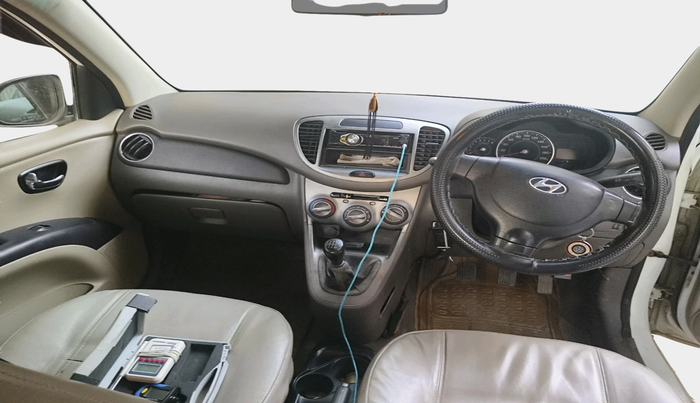 2011 Hyundai i10 MAGNA 1.2, Petrol, Manual, 1,07,681 km, interior