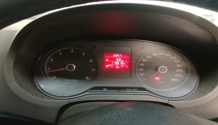 2011 Volkswagen Vento HIGHLINE 1.6 MPI, Petrol, Manual, 1,19,618 km, interior