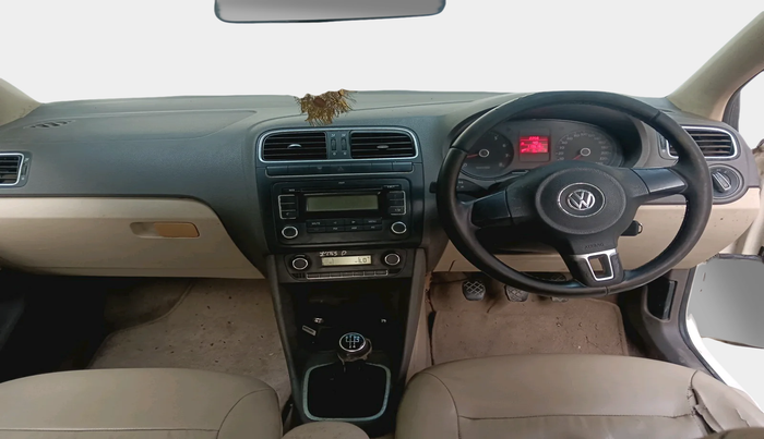 2011 Volkswagen Vento HIGHLINE 1.6 MPI, Petrol, Manual, 1,19,618 km, interior