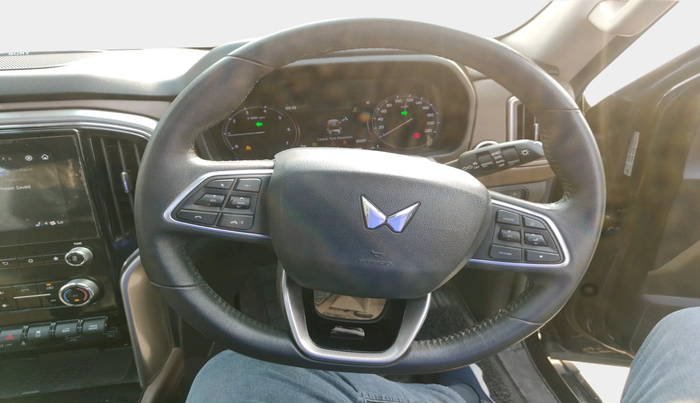 2024 Mahindra SCORPIO-N Z8 DIESEL MT 2WD 7 STR, Diesel, Manual, 30,057 km, interior