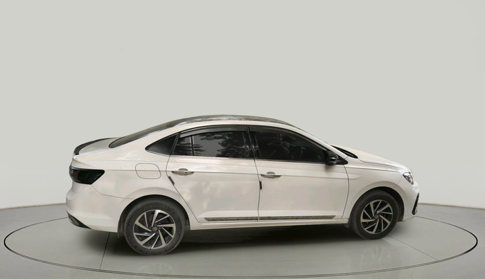 2022 Volkswagen VIRTUS TOPLINE TSI 1.0 MT, Petrol, Manual, 30,038 km, exterior