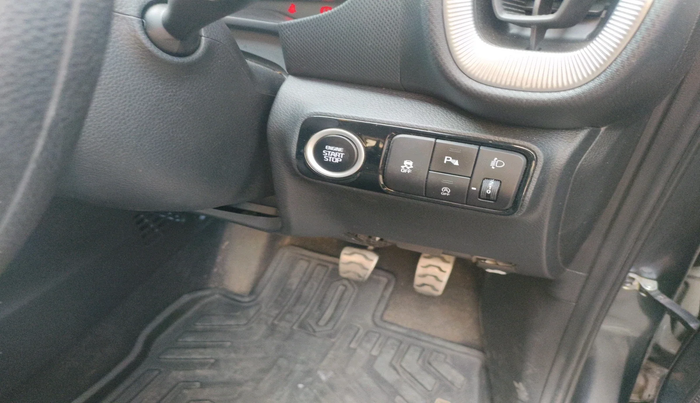 2024 KIA SONET HTK PLUS 1.0 TURBO PETROL IMT, Petrol, Manual, 8,607 km, interior