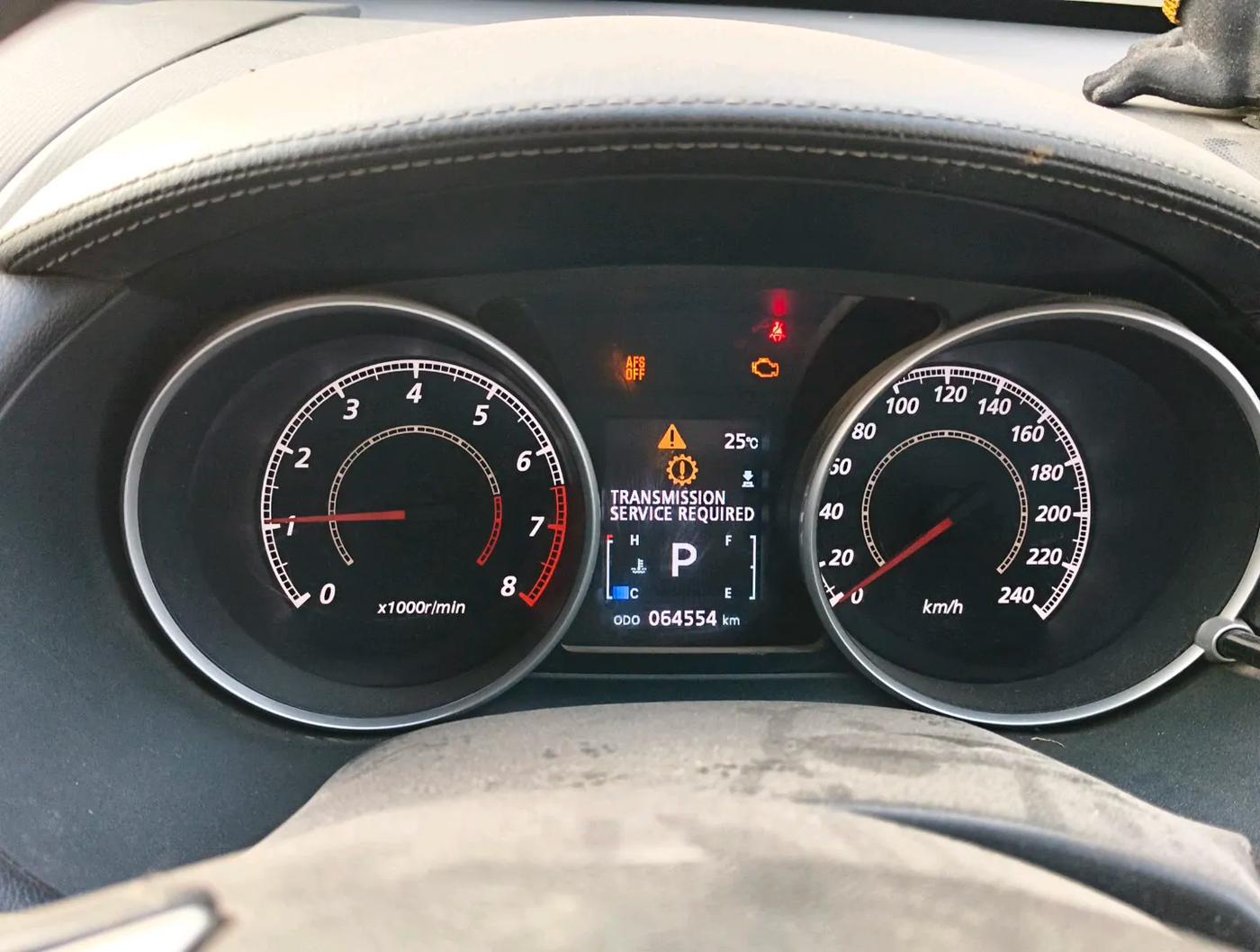 2010 Mitsubishi Outlander 2.4 MIVEC, Petrol, Automatic, 64,554 km, interior