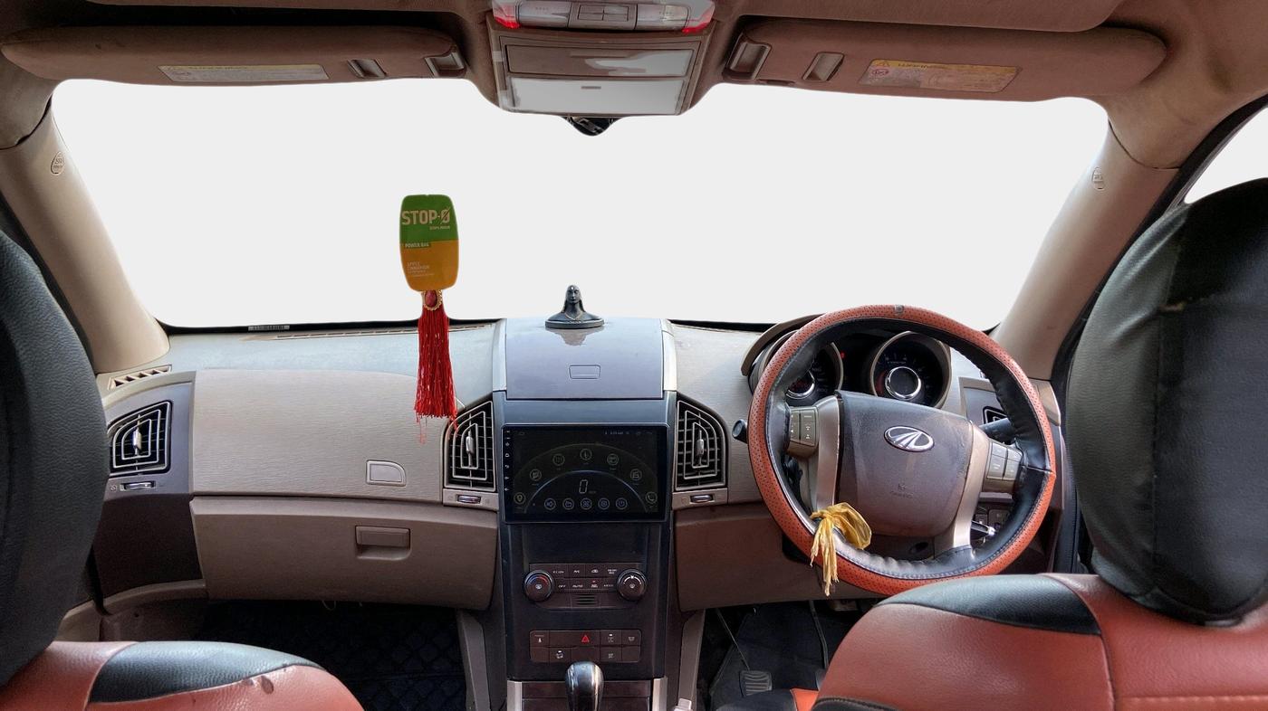 2012 Mahindra XUV500 W8, Diesel, Manual, 1,44,254 km, interior