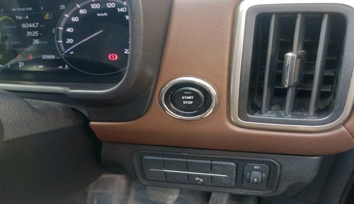 2024 Mahindra SCORPIO-N Z8 L DIESEL AT 2WD 7 STR, Diesel, Automatic, 32,909 km, interior