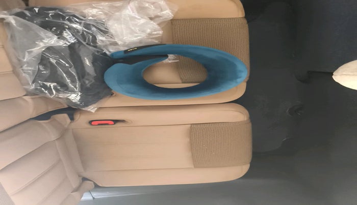 2019 Mahindra XUV500 W7, Diesel, Manual, 1,58,096 km, interior