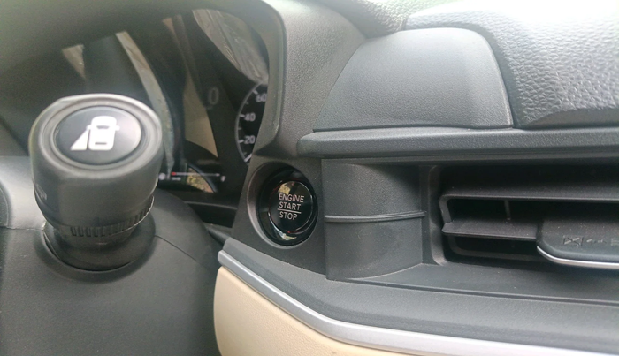 2025 Honda Amaze 1.2L I-VTEC VX, Petrol, Manual, 899 km, interior