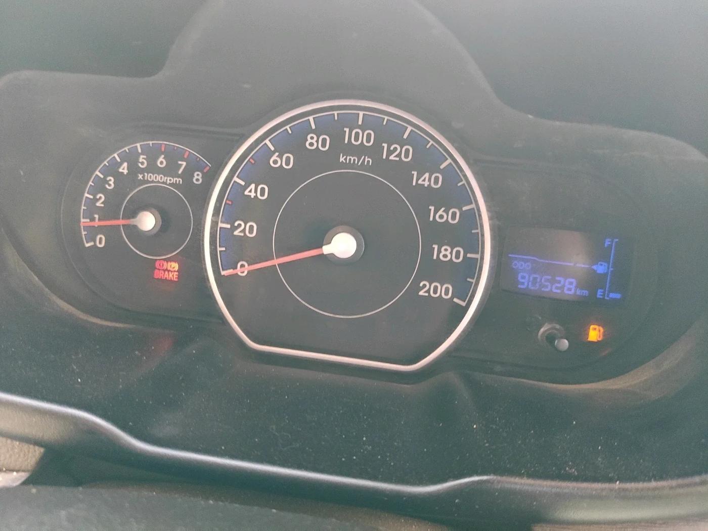 2015 Hyundai i10 SPORTZ 1.1, CNG, Manual, 90,528 km, interior