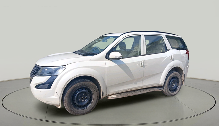 2019 Mahindra XUV500 W5, Diesel, Manual, 1,95,448 km, exterior