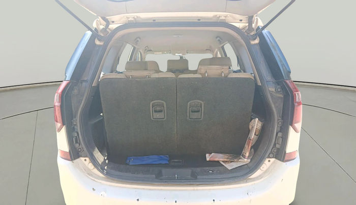 2019 Mahindra XUV500 W5, Diesel, Manual, 1,95,448 km, exterior