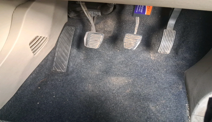 2016 Mahindra XUV500 W4 1.99, Diesel, Manual, 1,31,800 km, interior