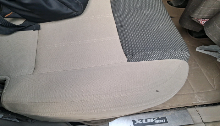 2016 Mahindra XUV500 W4 1.99, Diesel, Manual, 1,31,800 km, interior