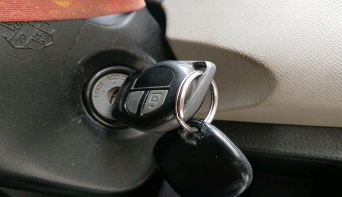 2014 Maruti Wagon R 1.0 VXI, Petrol, Manual, 90,310 km, interior