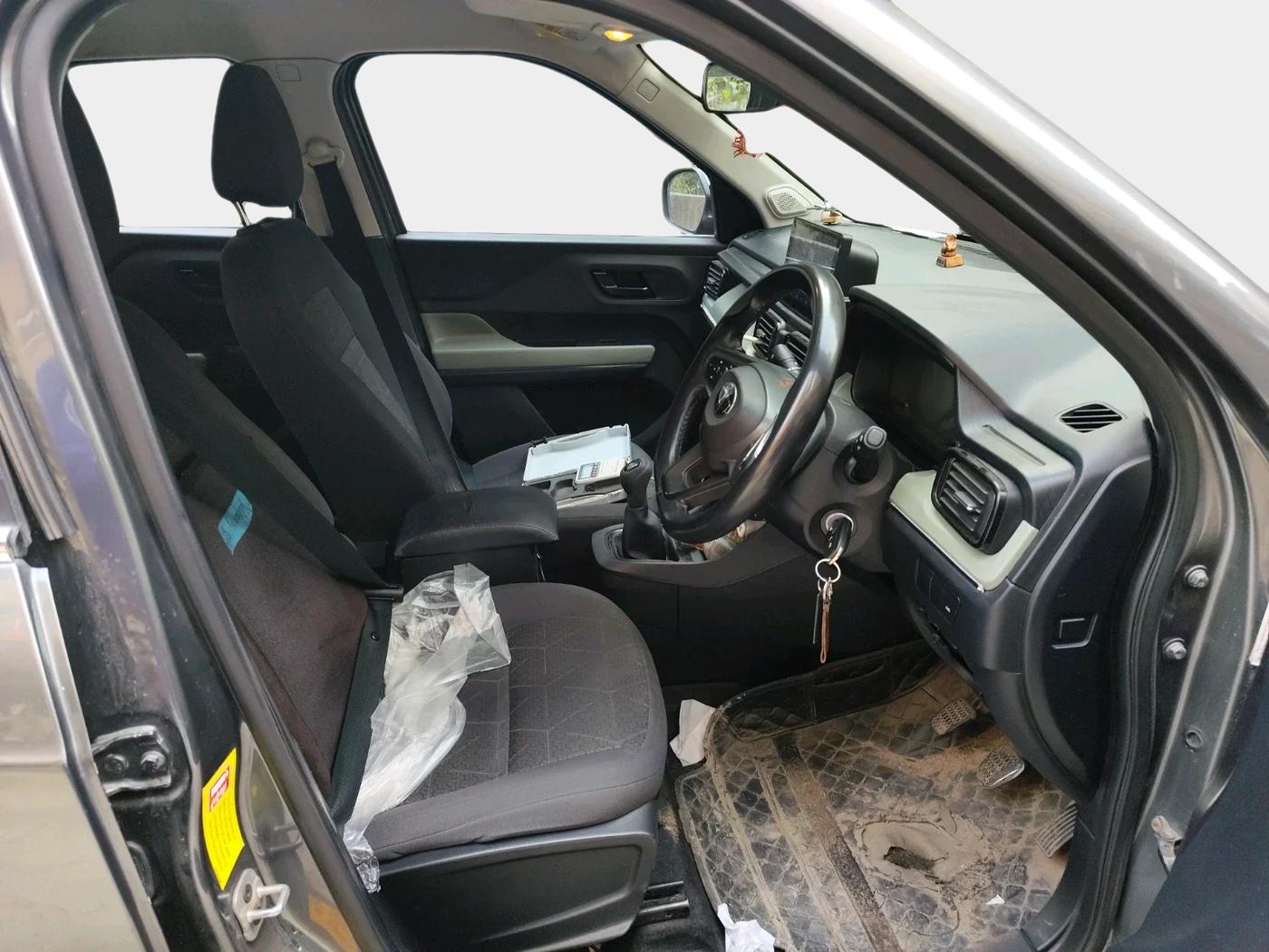 2024 Tata PUNCH ADVENTURE MT CNG , CNG, Manual, 27,495 km, interior