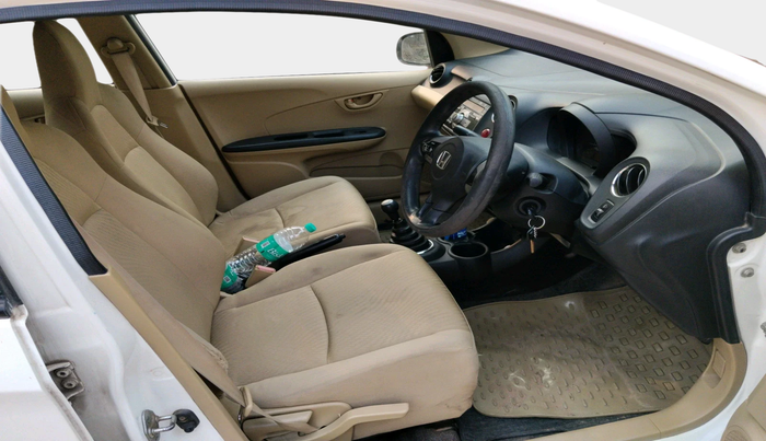 2015 Honda Amaze 1.2L I-VTEC S, CNG, Manual, 1,11,536 km, interior