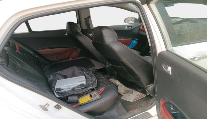 2016 Hyundai Grand i10 1.2 SPORTZ PRIME EDITION VTVT, CNG, Manual, 7,00,020 km, interior