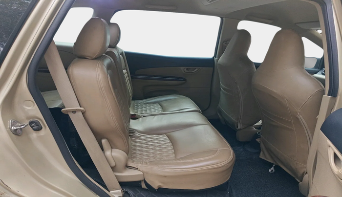 2014 Honda Mobilio 1.5L I-VTEC V, Petrol, Manual, 1,22,723 km, interior
