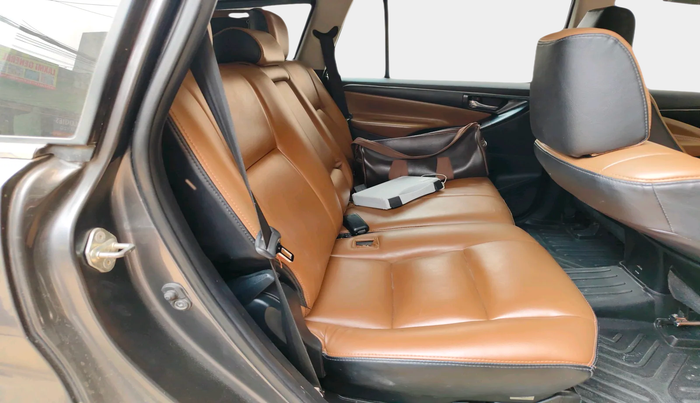 2021 Toyota Innova Crysta 2.7 GX 7 STR MT, Petrol, Manual, 55,501 km, interior