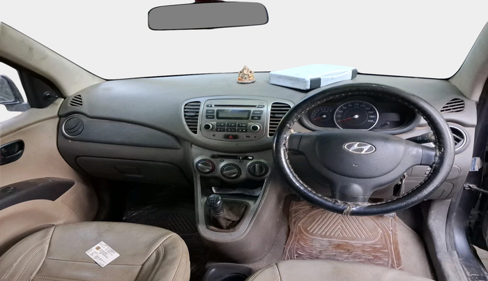 2013 Hyundai i10 ERA 1.1, Petrol, Manual, 1,01,374 km, interior