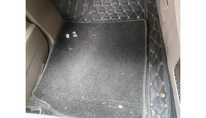 2017 Mahindra XUV500 W6 AT 1.99, Diesel, Automatic, 1,16,700 km, interior