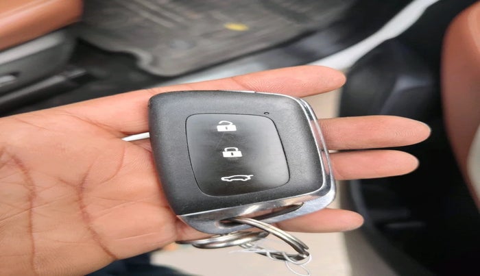 2022 MG HECTOR PLUS SHARP 1.5 PETROL TURBO CVT 6-STR, Petrol, Automatic, 75,130 km, interior