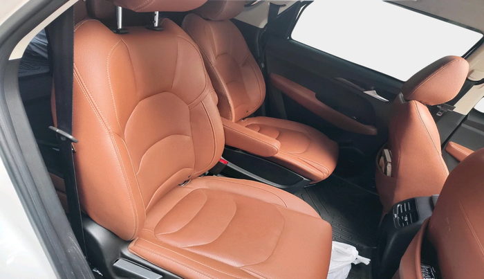 2022 MG HECTOR PLUS SHARP 1.5 PETROL TURBO CVT 6-STR, Petrol, Automatic, 75,130 km, interior