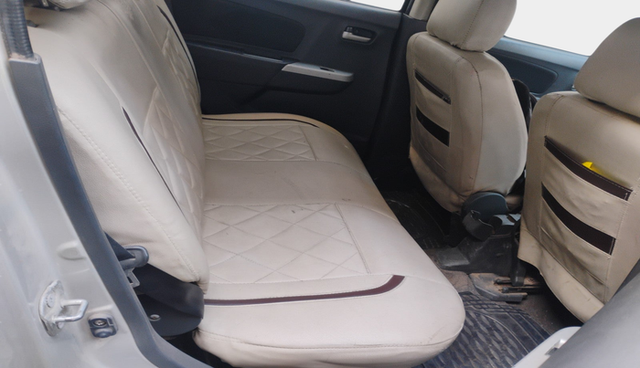 2010 Maruti Wagon R 1.0 VXI, Petrol, Manual, 1,05,939 km, interior
