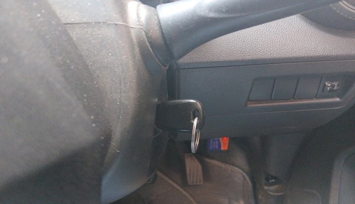 2017 Maruti IGNIS SIGMA 1.2, Petrol, Manual, 86,174 km, interior