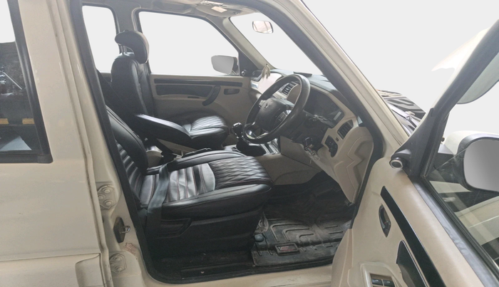 2023 Mahindra SCORPIO CLASSIC S 9STR, Diesel, Manual, 50,598 km, interior