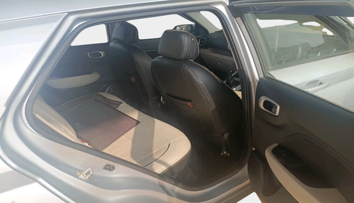 2023 Hyundai VENUE S 1.2, Petrol, Manual, 49,045 km, interior