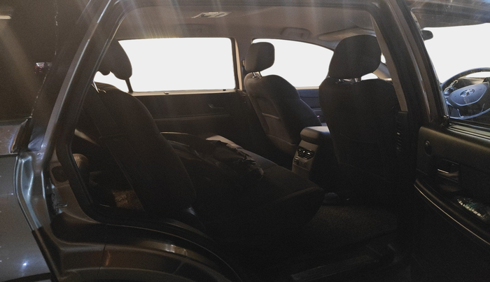 2018 Tata Hexa XMA 4X2 7 STR, Diesel, Automatic, 82,000 km, interior