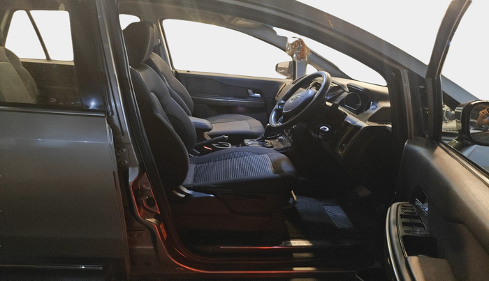 2018 Tata Hexa XMA 4X2 7 STR, Diesel, Automatic, 82,000 km, interior