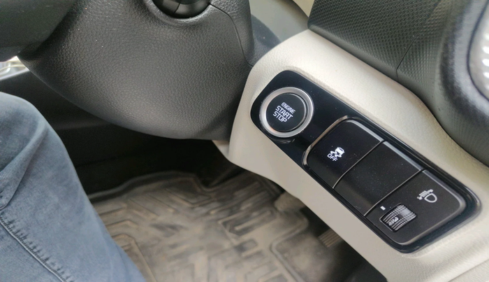 2022 KIA SONET HTX 1.0 IMT, Petrol, Manual, 63,144 km, interior