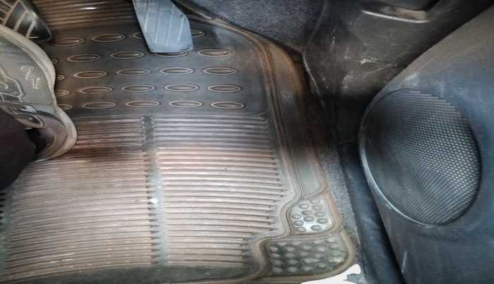 2011 Maruti Wagon R 1.0 LXI CNG, Petrol, Manual, 97,003 km, interior