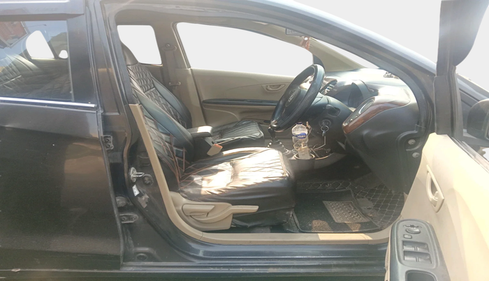 2015 Honda Amaze 1.2L I-VTEC S, Petrol, Manual, 1,06,862 km, interior