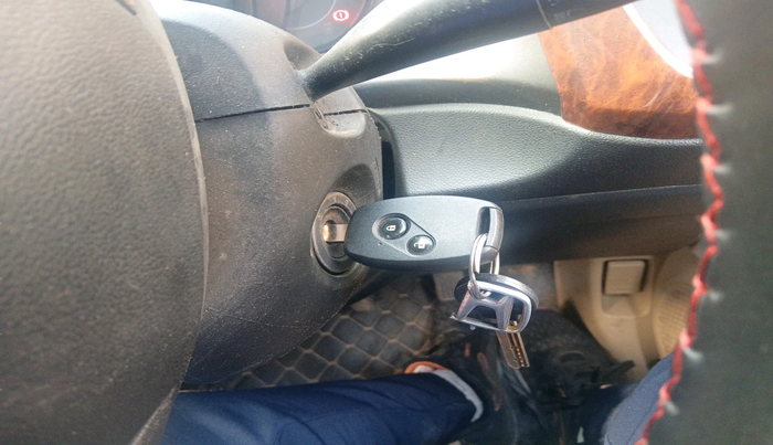 2015 Honda Amaze 1.2L I-VTEC S, Petrol, Manual, 1,06,862 km, interior