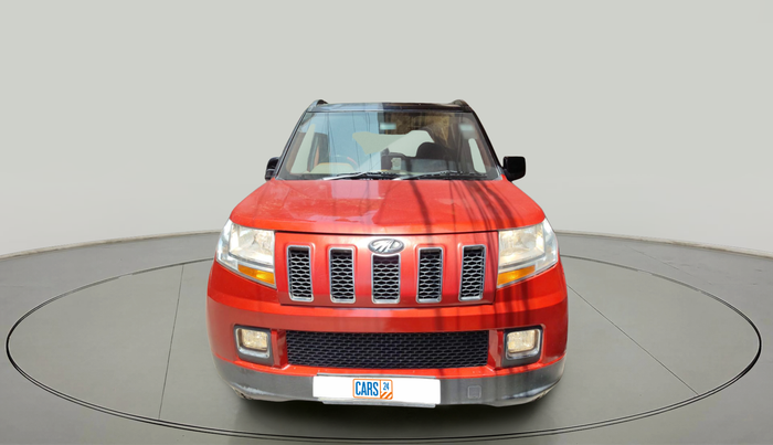 2017 Mahindra TUV300 T8 DUAL TONE, Diesel, Manual, 60,775 km, exterior