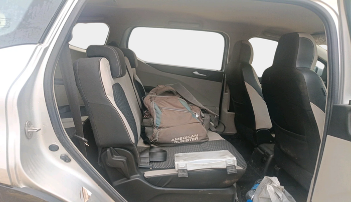 2019 Renault TRIBER RXZ, Petrol, Manual, 50,490 km, interior