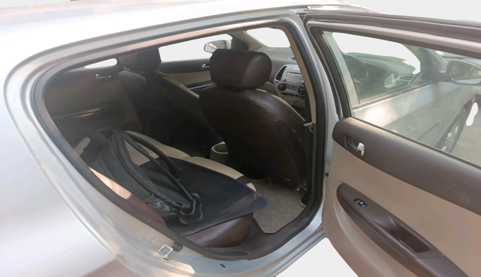 2010 Hyundai i20 SPORTZ 1.2, Petrol, Manual, 1,59,599 km, interior