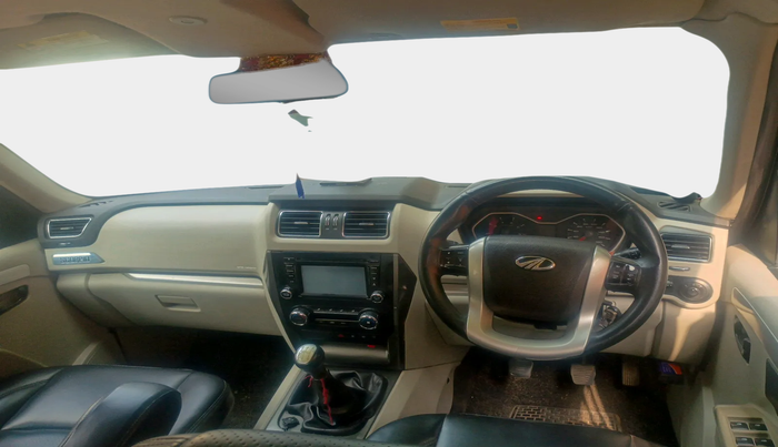 2017 Mahindra Scorpio S10 1.99 INTELLI-HYBRID, Diesel, Manual, 2,00,686 km, interior